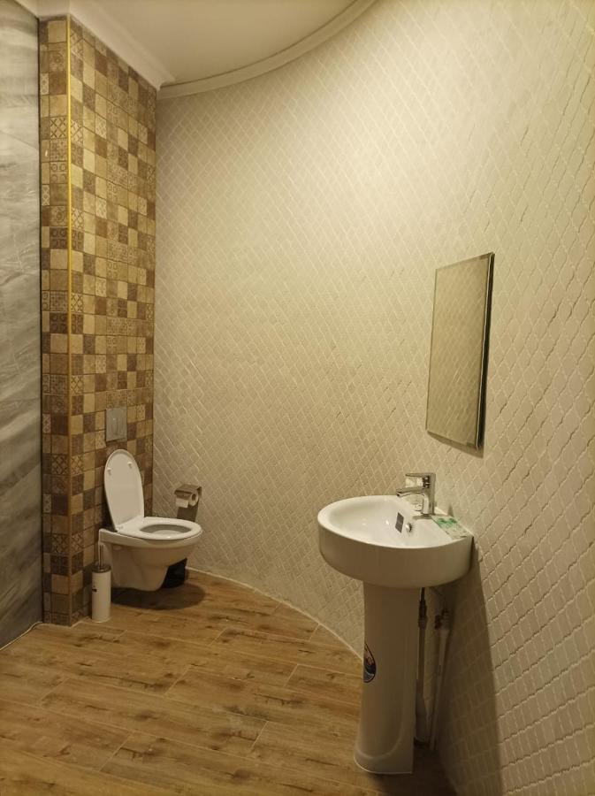 אלמטי Riverside Boutique Hotel מראה חיצוני תמונה