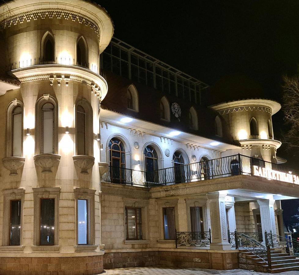 אלמטי Riverside Boutique Hotel מראה חיצוני תמונה